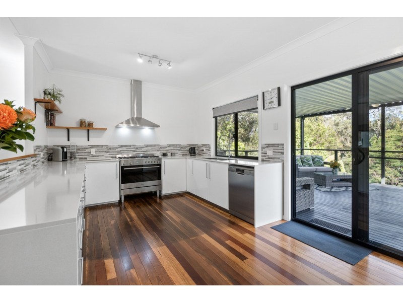 8 Kyewong Court, Pimpama QLD 4209