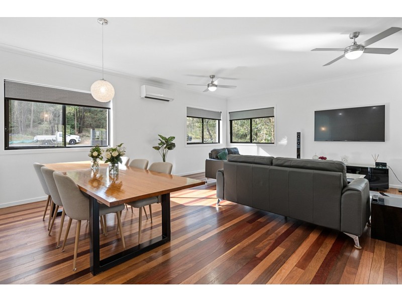 8 Kyewong Court, Pimpama QLD 4209