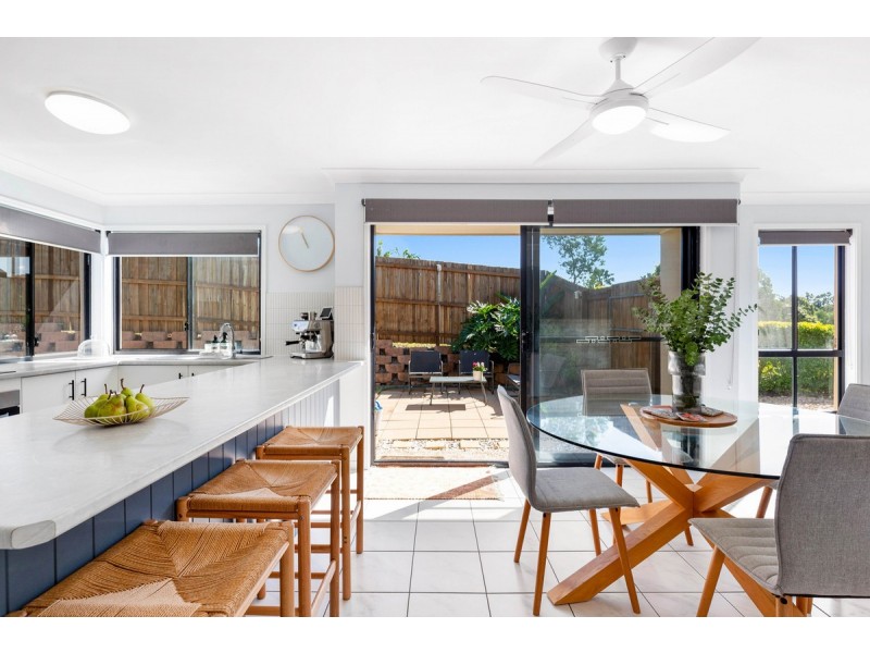 1 Olympic Place, Sinnamon Park QLD 4073