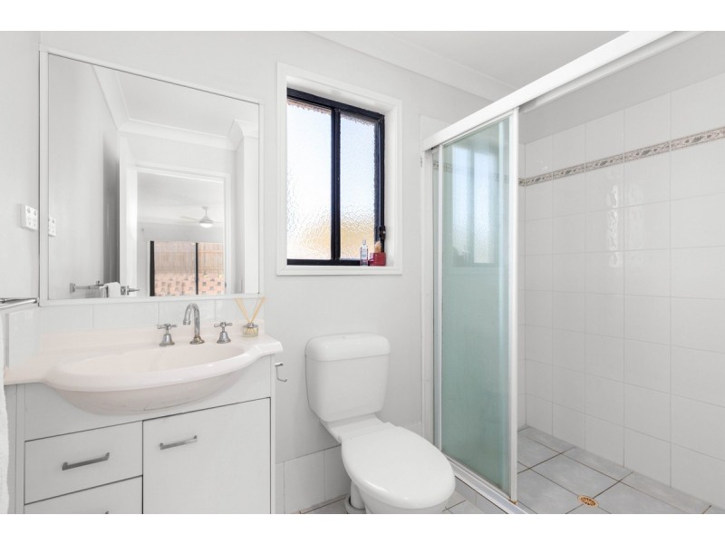 1 Olympic Place, Sinnamon Park QLD 4073