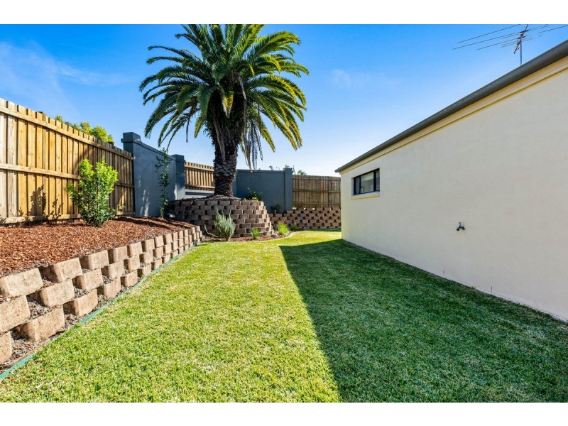 1 Olympic Place, Sinnamon Park QLD 4073