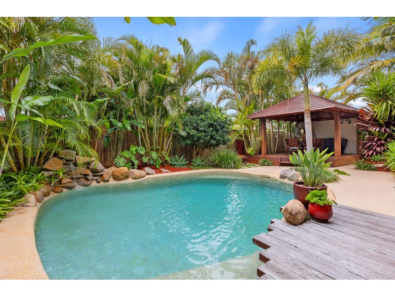 8 Willmott Street, Victoria Point QLD 4165