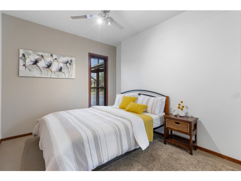 8 Willmott Street, Victoria Point QLD 4165