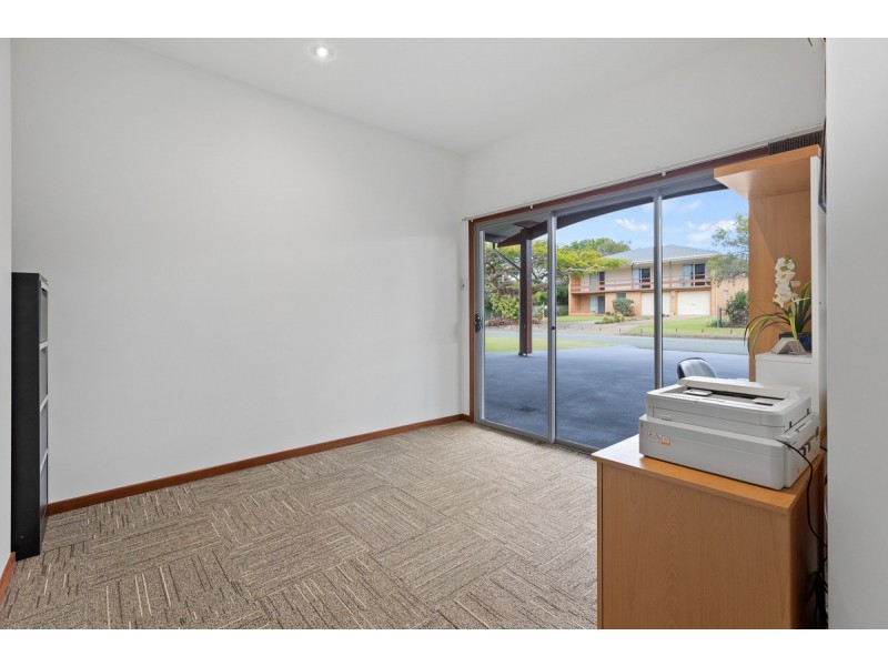 8 Willmott Street, Victoria Point QLD 4165