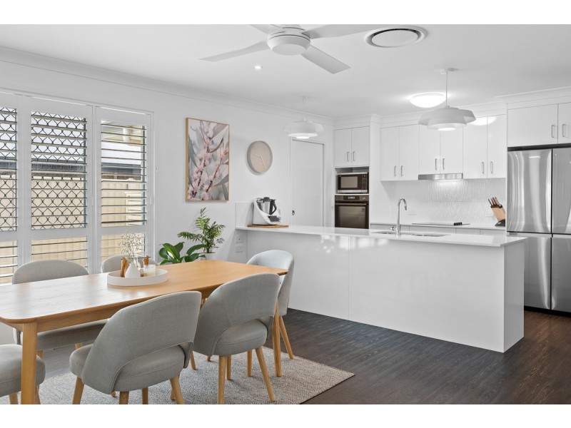 19 Noah Court, Redland Bay QLD 4165