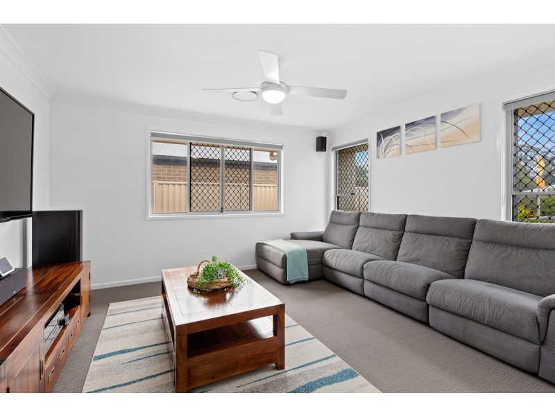 19 Noah Court, Redland Bay QLD 4165