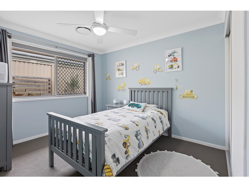 19 Noah Court, Redland Bay QLD 4165