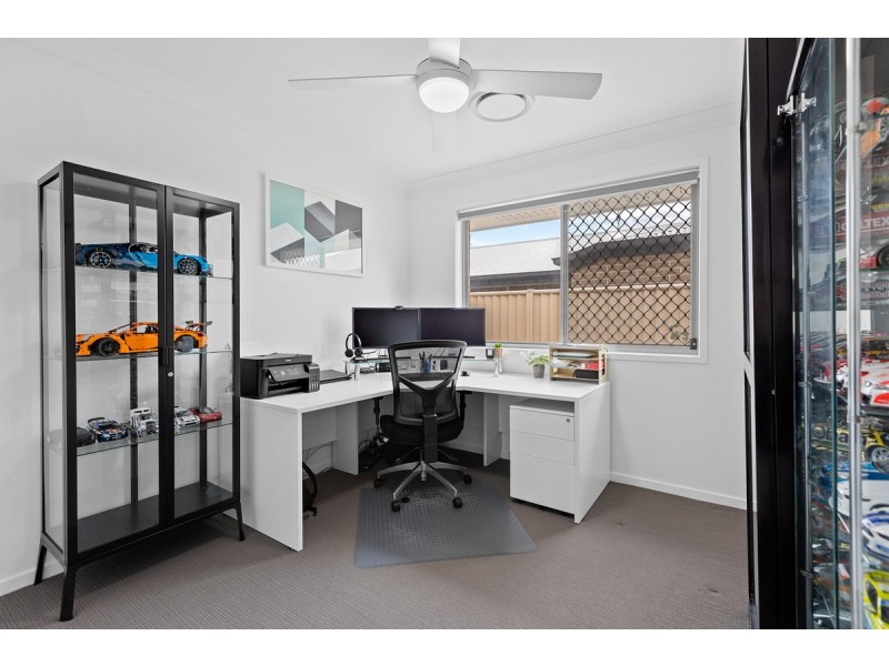 19 Noah Court, Redland Bay QLD 4165