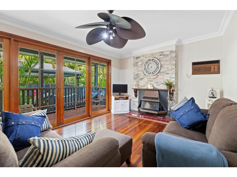 2 Mayflower Street, Daisy Hill QLD 4127