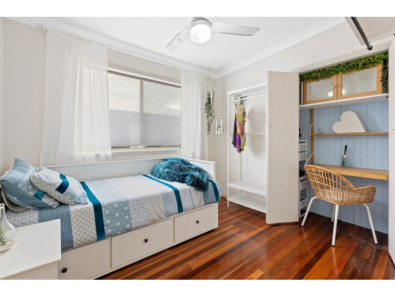 2 Mayflower Street, Daisy Hill QLD 4127