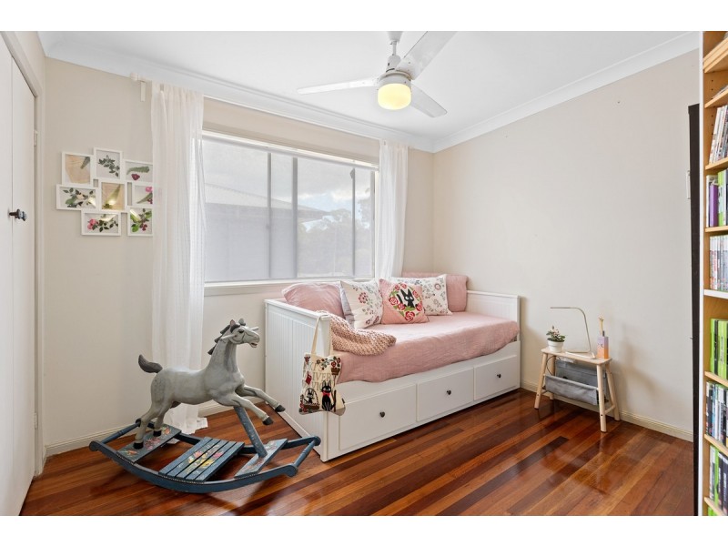 2 Mayflower Street, Daisy Hill QLD 4127