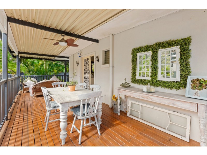 2 Mayflower Street, Daisy Hill QLD 4127