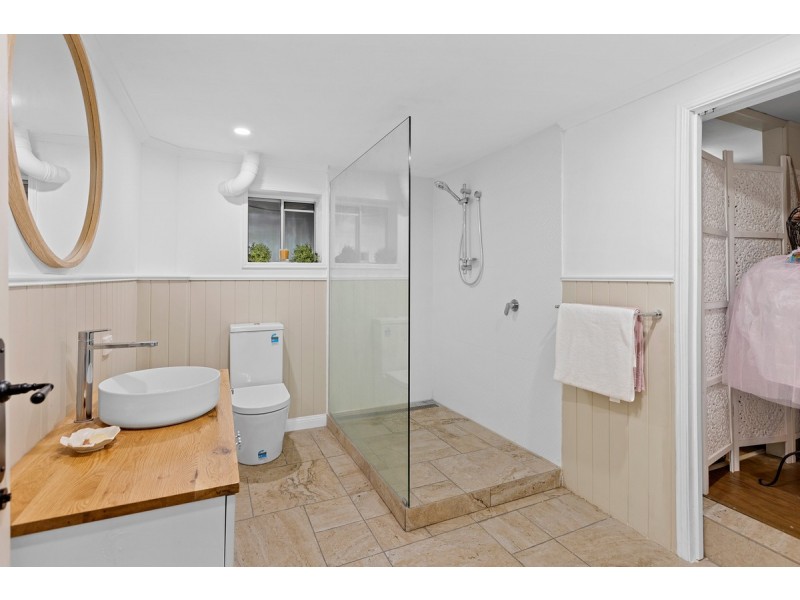 2 Mayflower Street, Daisy Hill QLD 4127