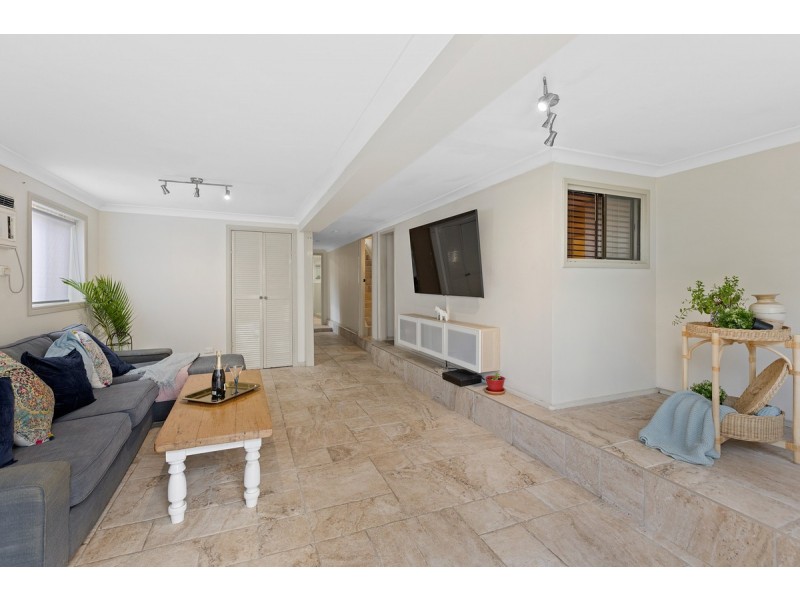 2 Mayflower Street, Daisy Hill QLD 4127