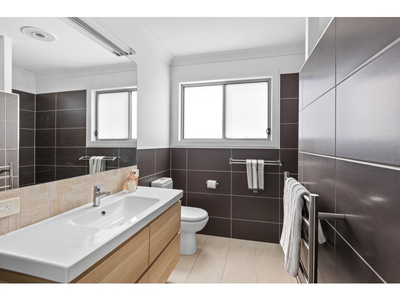 23 John Street, Thorneside QLD 4158