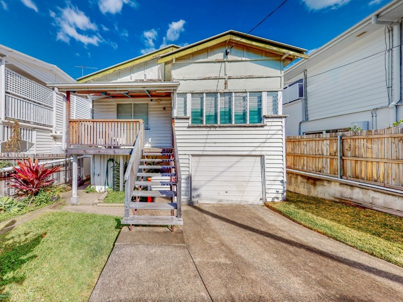 110 Malcolm Street, Hawthorne QLD 4171