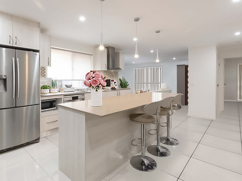 48 Leopard Tree Crescent, Sinnamon Park QLD 4073