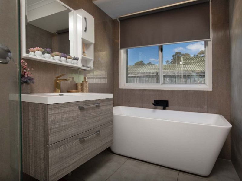 48 Leopard Tree Crescent, Sinnamon Park QLD 4073