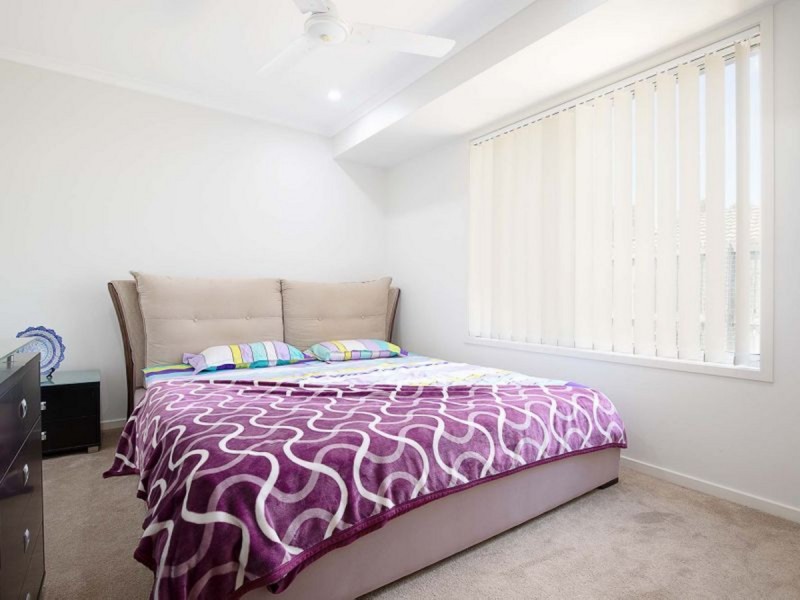 48 Leopard Tree Crescent, Sinnamon Park QLD 4073