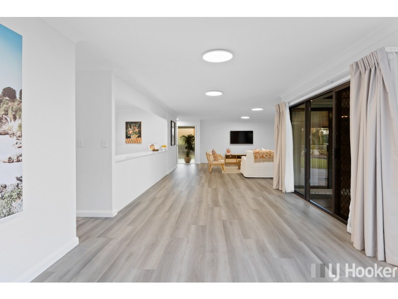 17 Sycamore Street, Redland Bay QLD 4165