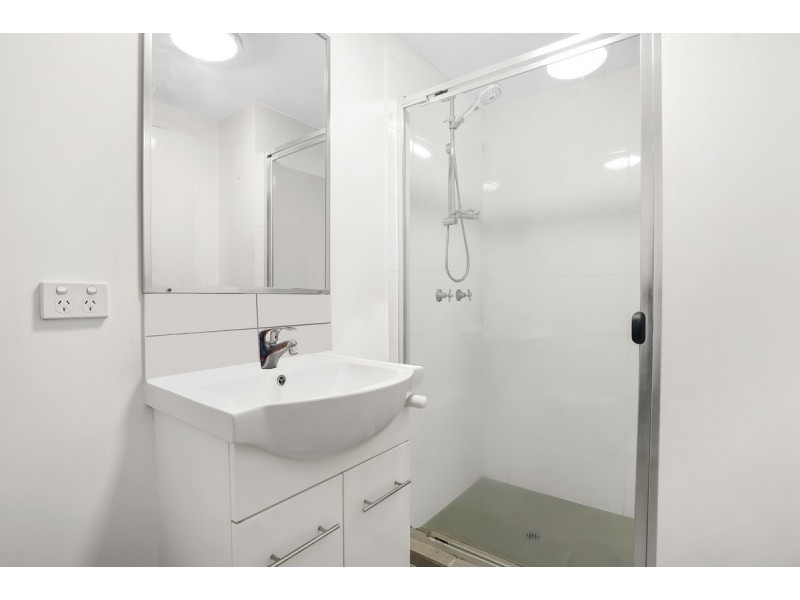 27-28/14 Ferry Road, West End QLD 4101