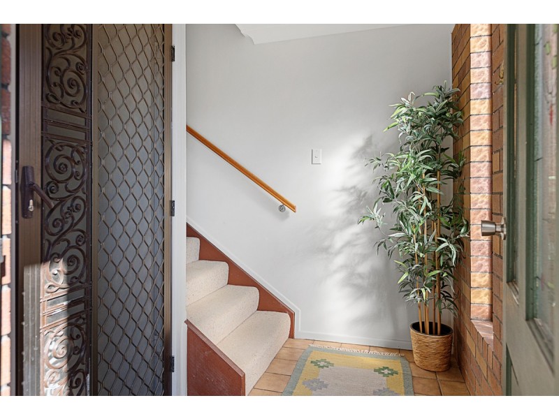 9 Nandeebie Court, Cleveland QLD 4163