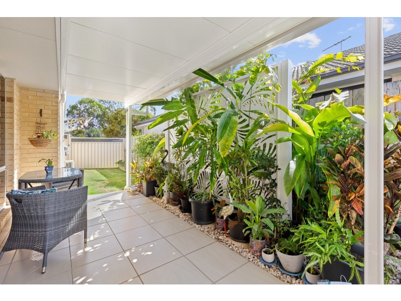20 Magnetic Place, Redland Bay QLD 4165