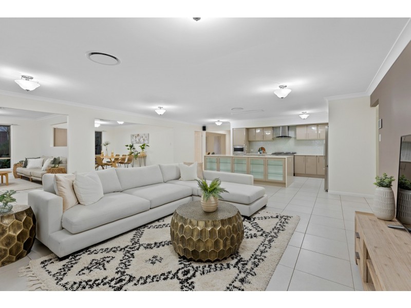 22 Explorers Way, Mount Cotton QLD 4165