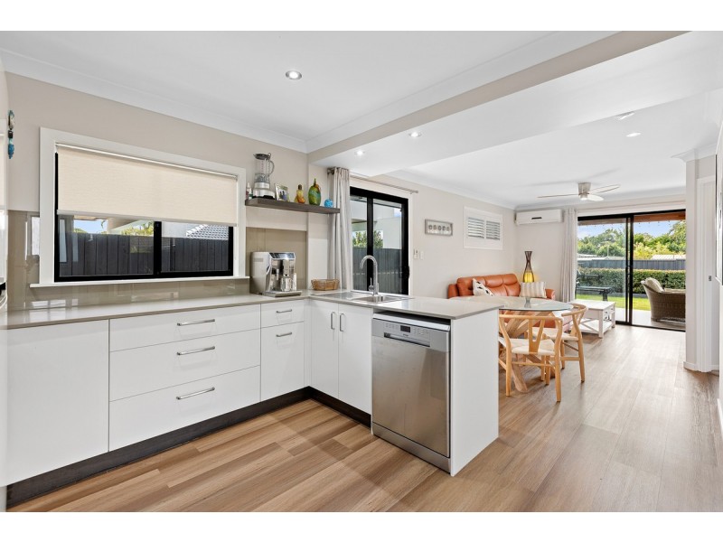 25 South Street, Cleveland QLD 4163