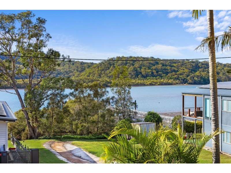 94 Wahine Drive, Russell Island QLD 4184