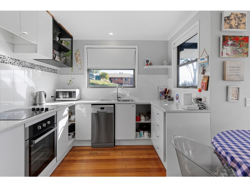 94 Wahine Drive, Russell Island QLD 4184