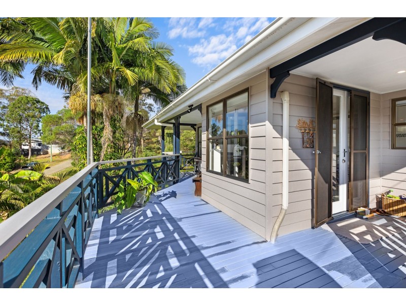 94 Wahine Drive, Russell Island QLD 4184