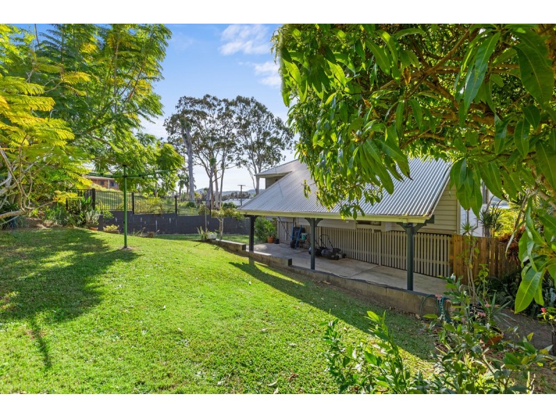 94 Wahine Drive, Russell Island QLD 4184