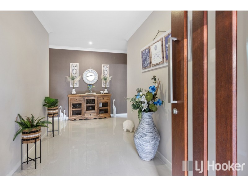 27 Brindabella Circuit, Thornlands QLD 4164