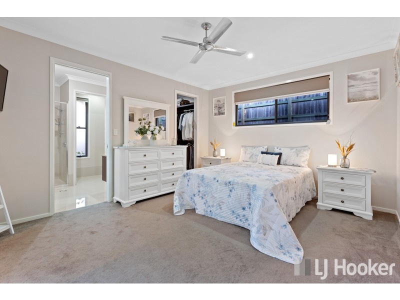 27 Brindabella Circuit, Thornlands QLD 4164