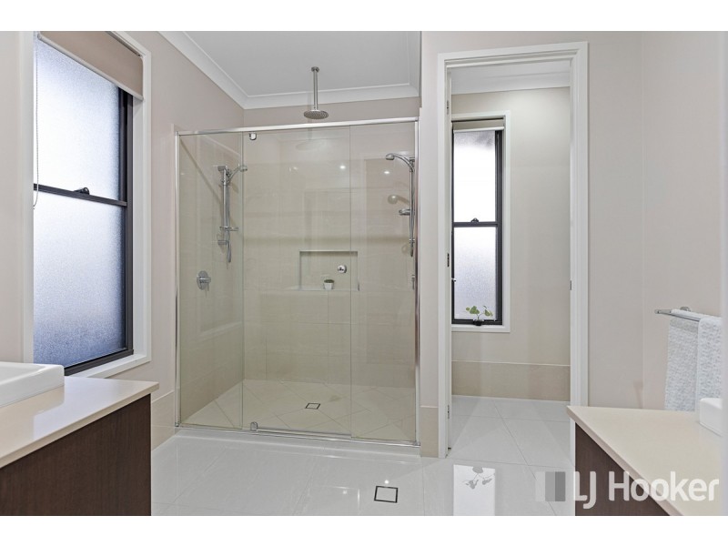 27 Brindabella Circuit, Thornlands QLD 4164