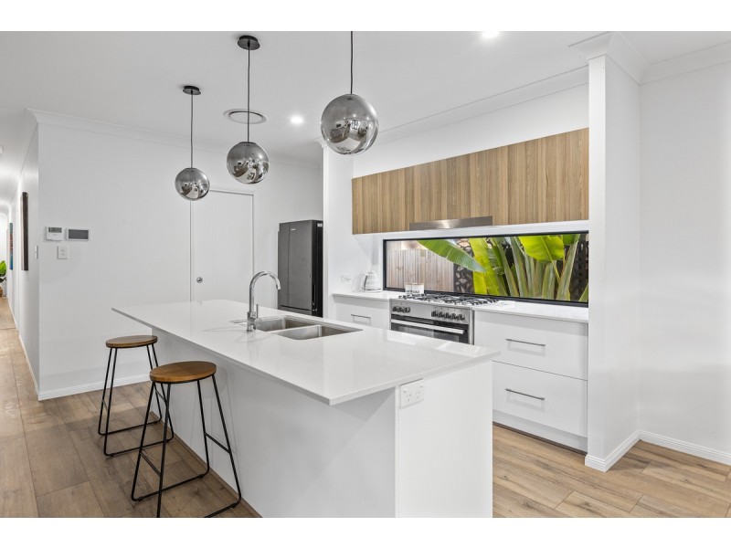 18 Jordana Court, Victoria Point QLD 4165