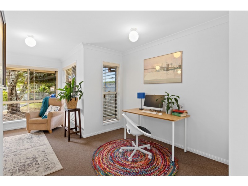 1 Lynch Crescent, Birkdale QLD 4159