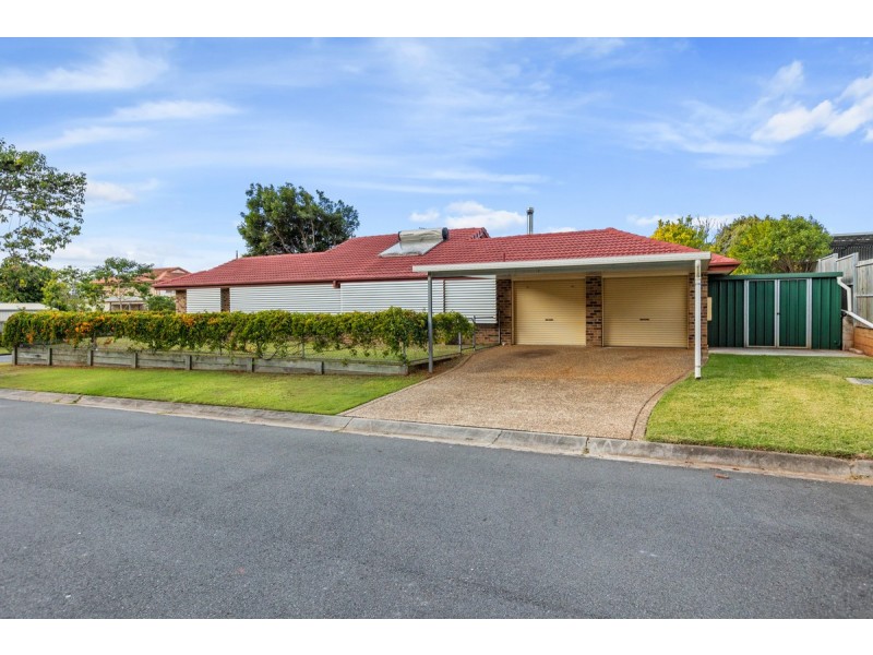 1 Lynch Crescent, Birkdale QLD 4159