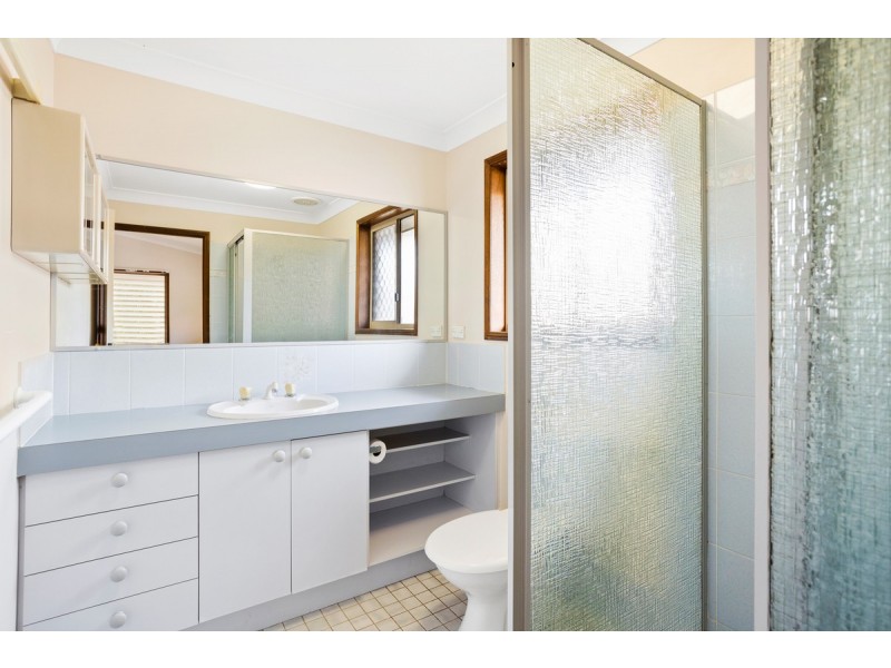 65 Sunshine Drive, Cleveland QLD 4163