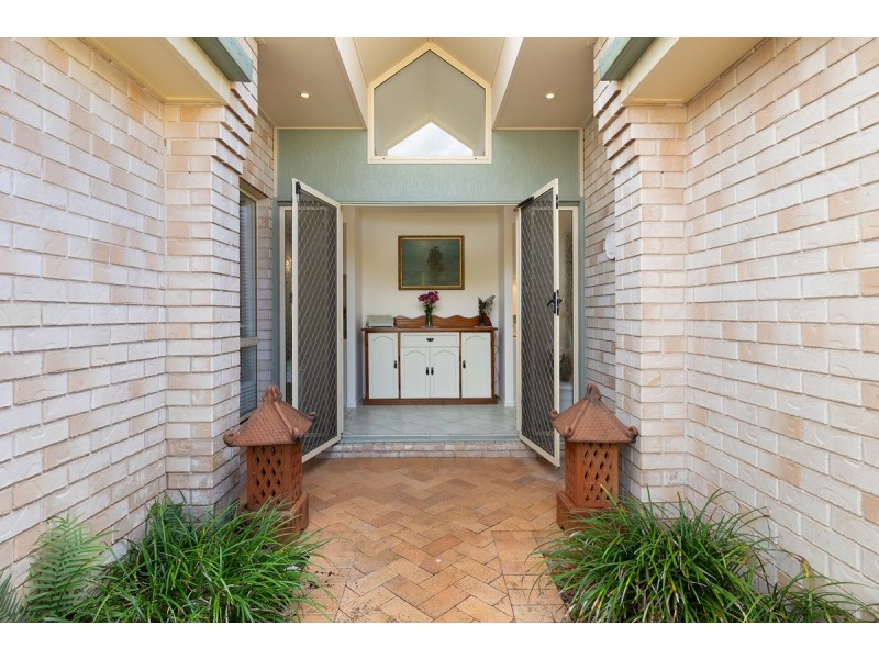 21 Beachside Court, Victoria Point QLD 4165