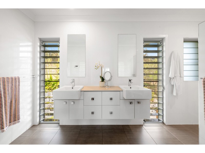 50 Willowvale Drive, Willow Vale QLD 4209