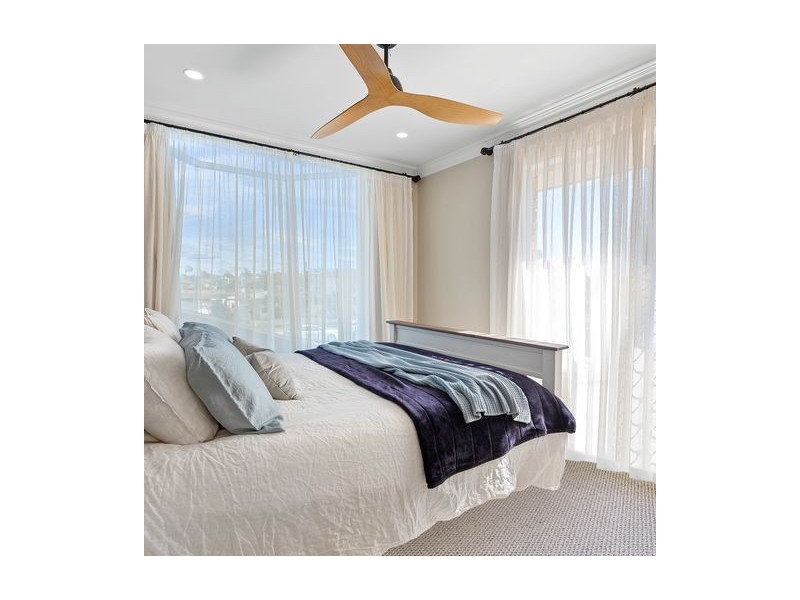 65 Masthead Drive, Raby Bay QLD 4163