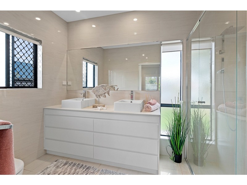 17 Franbridge Place, Victoria Point QLD 4165