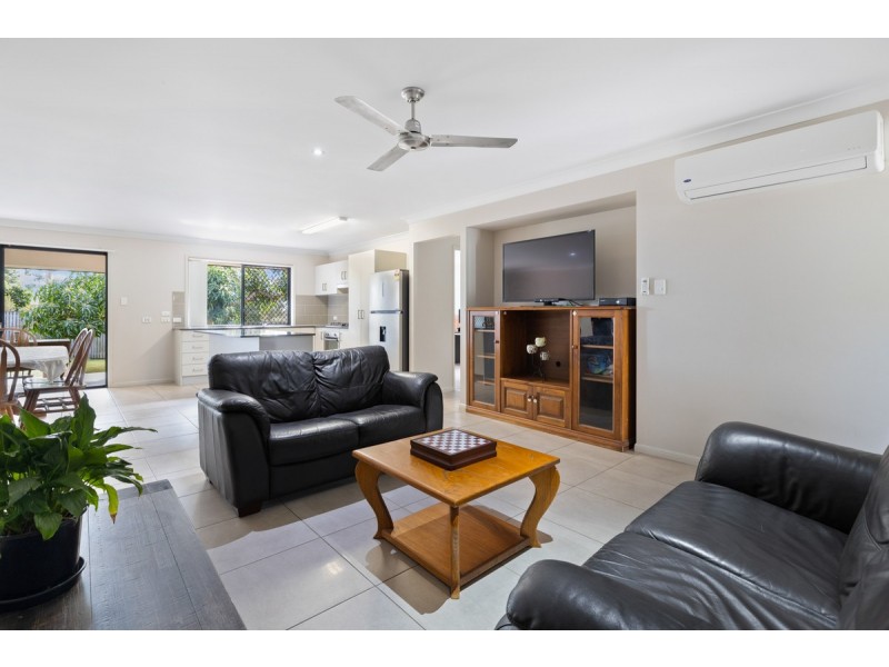 15a Beenwerrin Crescent, Capalaba QLD 4157