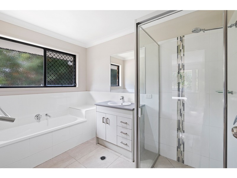 15a Beenwerrin Crescent, Capalaba QLD 4157