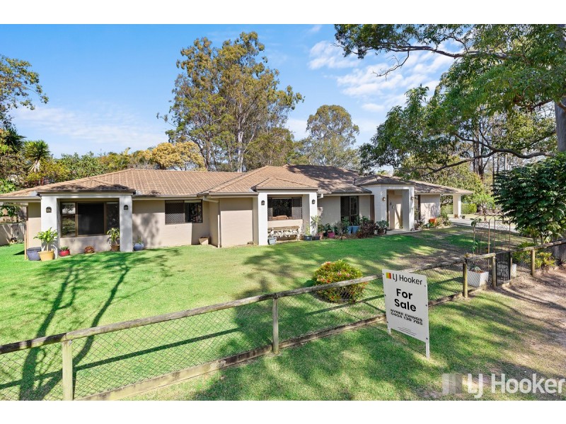 2 Kalmia Drive, Redland Bay QLD 4165