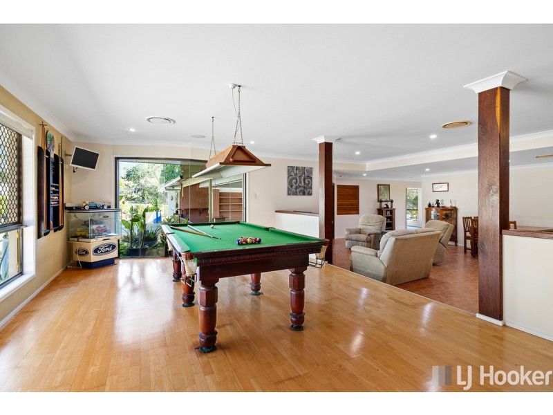 2 Kalmia Drive, Redland Bay QLD 4165