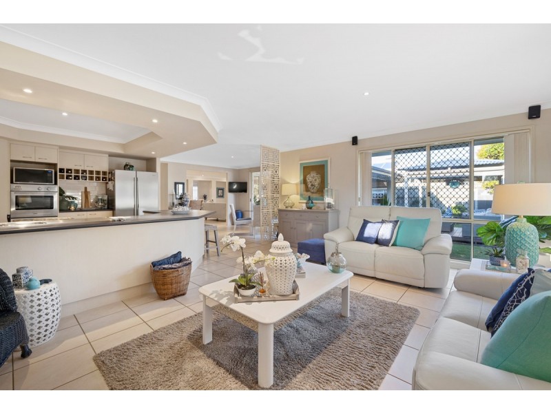 4 Cedarview Place, Wellington Point QLD 4160