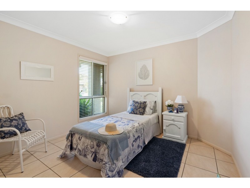 4 Cedarview Place, Wellington Point QLD 4160